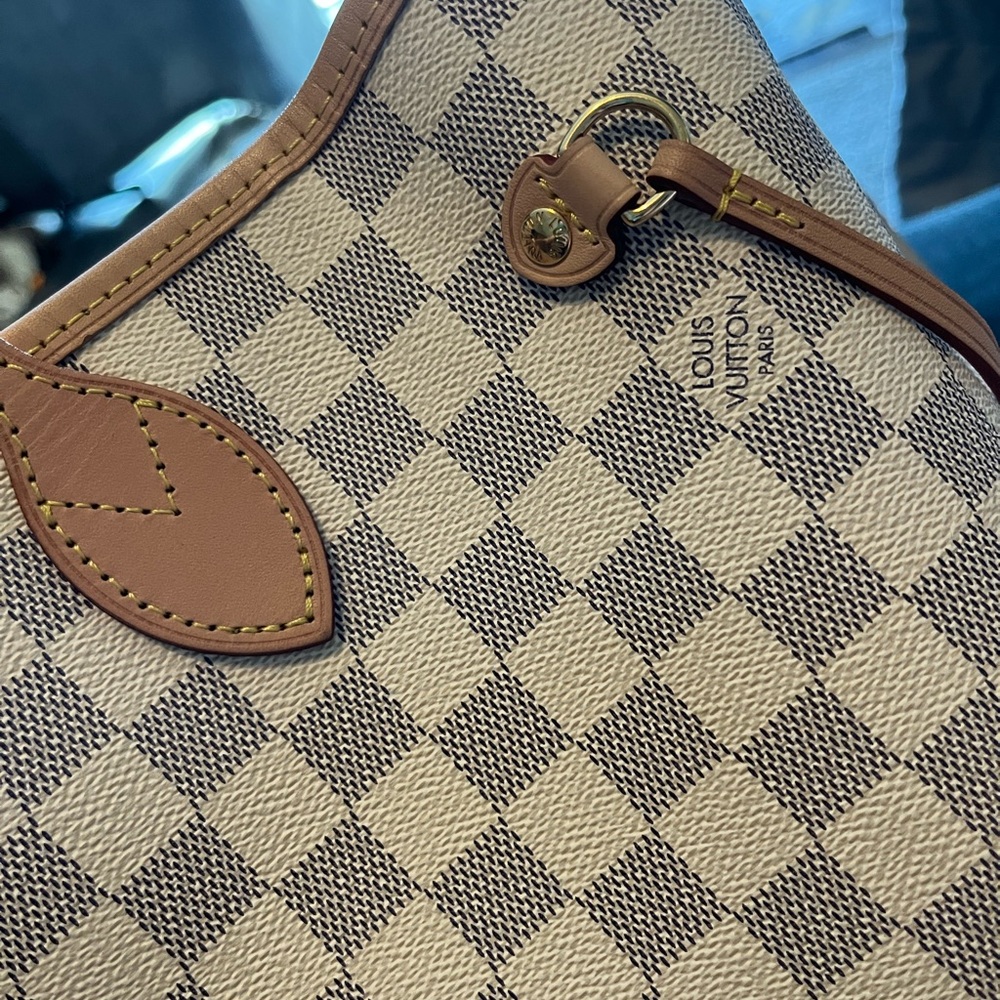 Louis Vuitton Neverfull MM - Picture 4 of 16